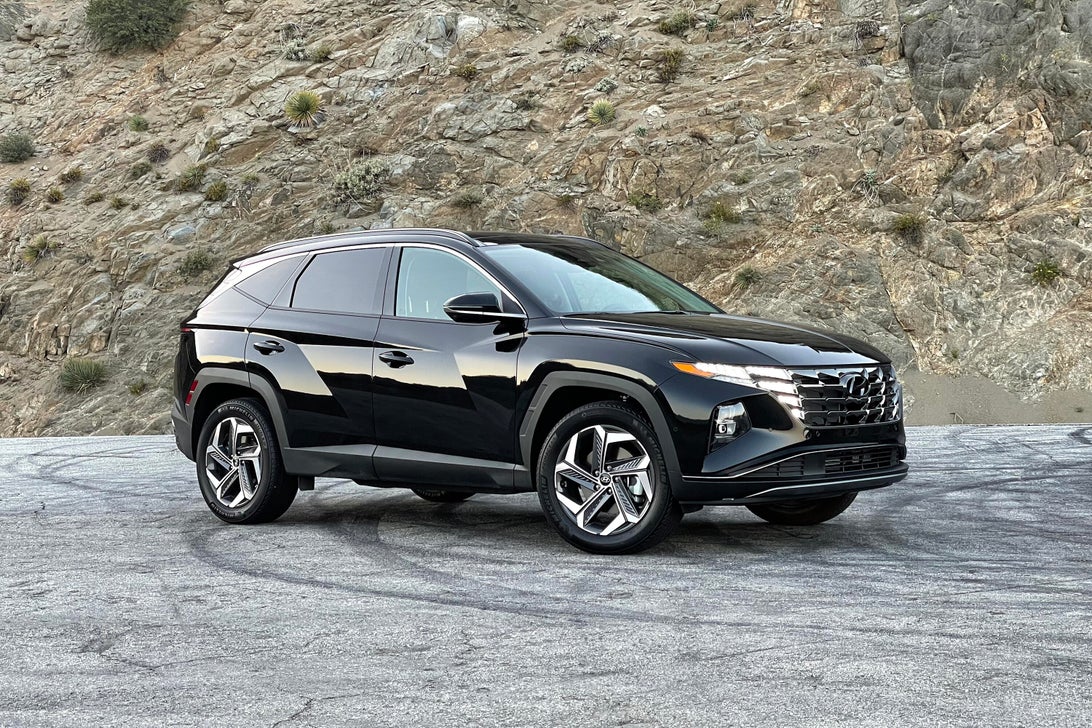 2022-hyundai-tucson-hybrid-001